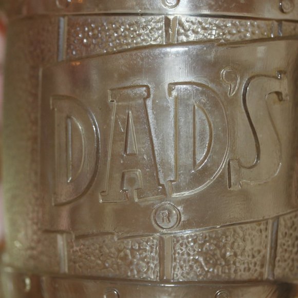 2 Vintage DAD's Root beer Glass Mugs - Picture 3 of 3